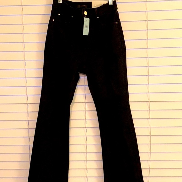 NWT Ann Taylor SculptingHigh Rise Boot Cut Jean Lean through hip and thigh